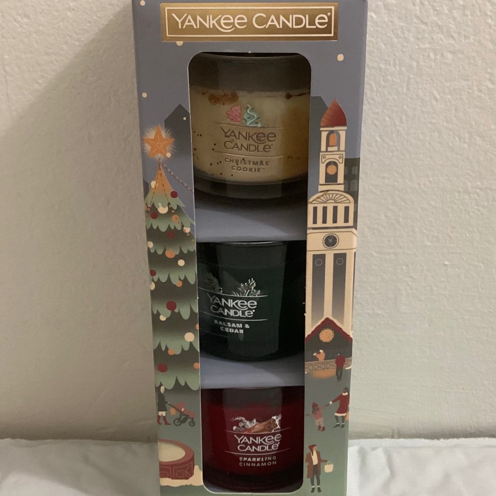Yankee Candle Set of 3 - Christmas Classics Minis - Cookie, Cinnamon, Cedar